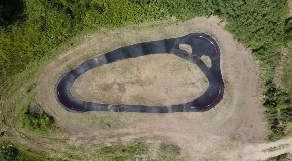 Compuesto pumptrack