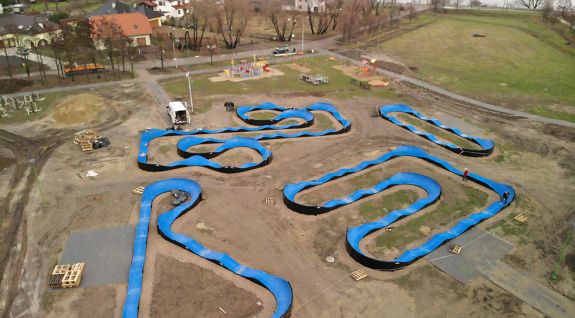 Compuesto pumptrack