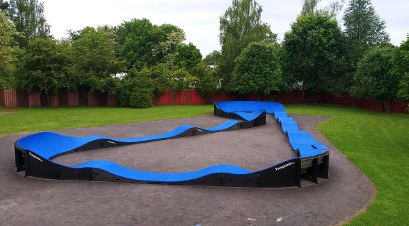 Compuesto pumptrack