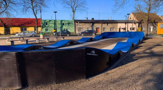 Compuesto pumptrack