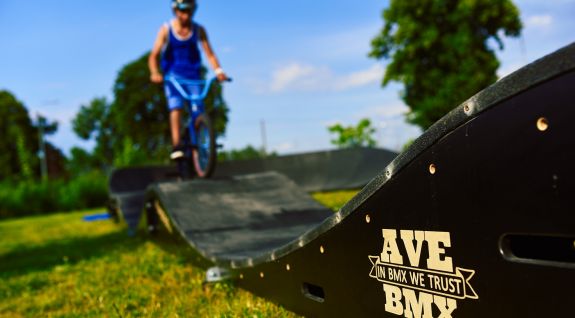 Pumptrack fabricado en tecnología de módulos